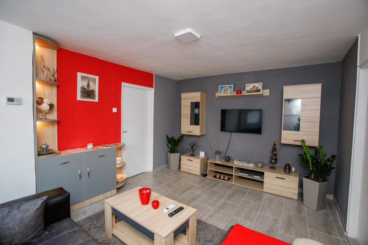 7 Days Premium Apartment Subotica Eksteriør bilde