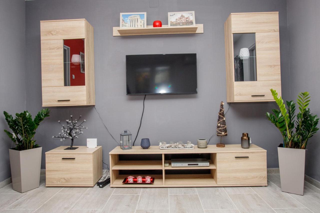 7 Days Premium Apartment Subotica Eksteriør bilde